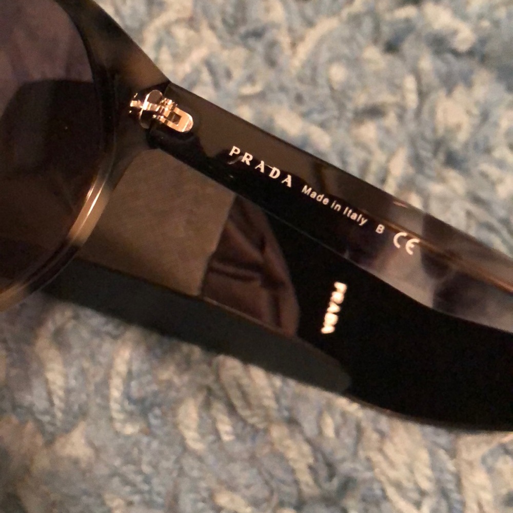 NWOT Prada sunglasses - Picture 5 of 6